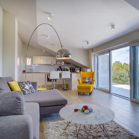 Penthouse Design & Direkt Am Mit Unverbautem Blick Ueber Adria (adults Only)